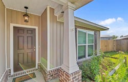 128 Cottage Ln, Atmore, AL 36502