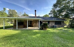 120 Honeysuckle Drive, Mansfield, LA 71052
