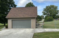 449 Old Middlesboro Hwy, LaFollette, TN 37766