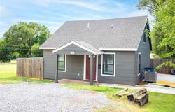 1304 N College Street, Cordell, OK 73632