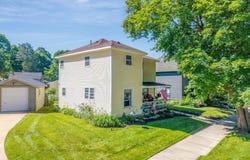 422 E Pine Street, Cadillac, MI 49601