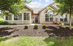 106 Stonegate Drive, Pataskala, OH 43062