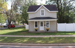 1020 14th Avenue E, Menomonie, WI 54751
