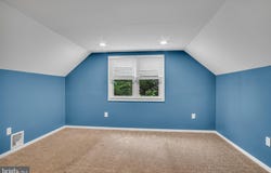 520 W CARACAS AVENUE, HERSHEY, PA 17033
