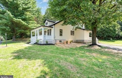 17 W WINDING HILL ROAD, MECHANICSBURG, PA 17055