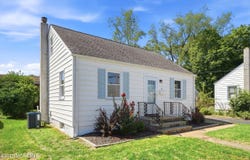 16 Eisenhower Avenue, Spotswood, NJ 08884