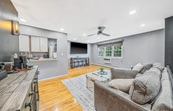 4715 Wilshire Lane, Oakdale, NY 11769