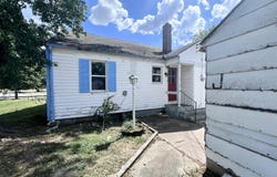 1731 Hillcrest Drive, Carthage, MO 64836