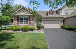 1206 Auburn Meadow Lane, Schererville, IN 46375