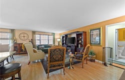 18975 Van Aken Boulevard unit: 401, Shaker Heights, OH 44122