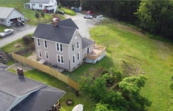42 Kennedy Rd, New Eagle, PA 15067
