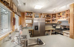 11422 Lakeshore Drive, Lakeview, MI 48850