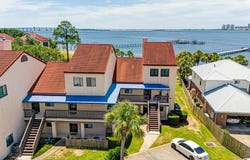 8253 Navarre Pkwy, Navarre, FL 32566