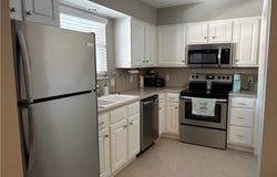 40 Lighthouse Landing, Lake Ozark, MO 65049