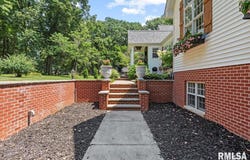 57 OAK Lane, Springfield, IL 62712