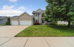 11195 Prestwick Drive, Lansing, MI 48917