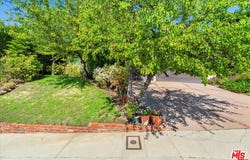 9697 Moorgate Rd, Beverly Hills, CA 90210