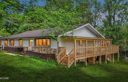 138 Lilac Drive, LaFollette, TN 37766
