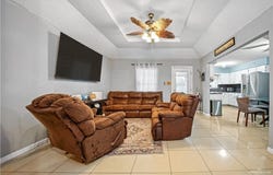 904 Camelia Avenue, Hidalgo, TX 78577