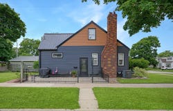 1556 Bertch Avenue, Waterloo, IA 50702