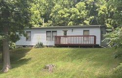 14836 Drummond Road, Three Rivers, MI 49093