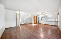7509 NE VANCOUVER MALL Dr, Vancouver, WA 98662