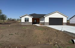 233 S Sycamore St, Valley Center, KS 67147