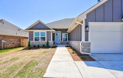 3018 Hollow Crest Lane, Norman, OK 73071