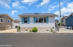 120 W Chadwick Way, Lavallette, NJ 08735