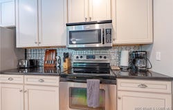 32 Lake Village Road S, Eldon, MO 65026