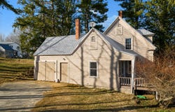 247 Winthrop Center Road, Winthrop, ME 04364