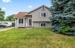 2316 SE 17th Street, Des Moines, IA 50320
