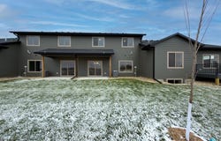 2820 E Hazelnut St, Brandon, SD 57005
