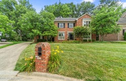 9110 Hurstwood Ct, Louisville, KY 40222