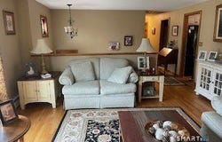 15 County Road, North Branford, CT 06471