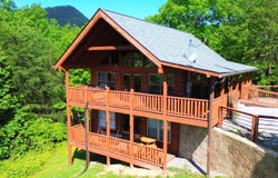 1713 Bear View Rd, Sevierville, TN 37876