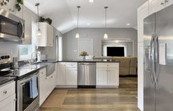 236 Thomas St, Middleboro, MA 02346