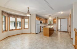 1102 Highpoint Court, New Richmond, WI 54017