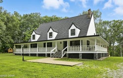 11830 Whispering Pines Road, Neosho, MO 64850