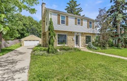 129 S Jackson St, Elkhorn, WI 53121