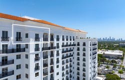 10 Aragon Ave, Coral Gables, FL 33134