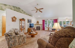 456 WYLDEWOOD Drive, OSHKOSH, WI 54904