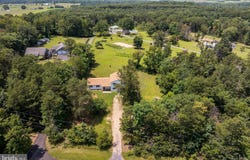 412 TRAYFOOT ROAD, GROTTOES, VA 24441