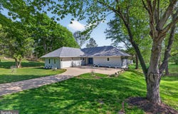 250 MEADOW RIDGE Drive, SHEPHERDSTOWN, WV 25443