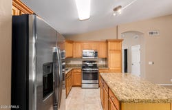 8364 W STELLA Way, Glendale, AZ 85305