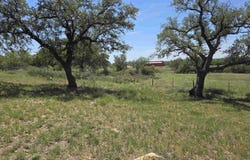 E Tarrant Street, Llano, TX 78643-0000