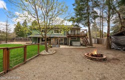 52 Robin Dr, Sagle, ID 83860