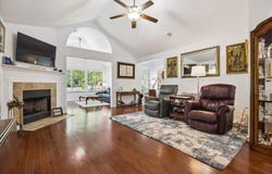 1668 W SOUTHFIELD Cir, Memphis, TN 38016