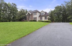 3 Canterbury Court, Jackson, NJ 08527