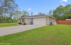 76 Tree Top Lane, Jesup, GA 31545